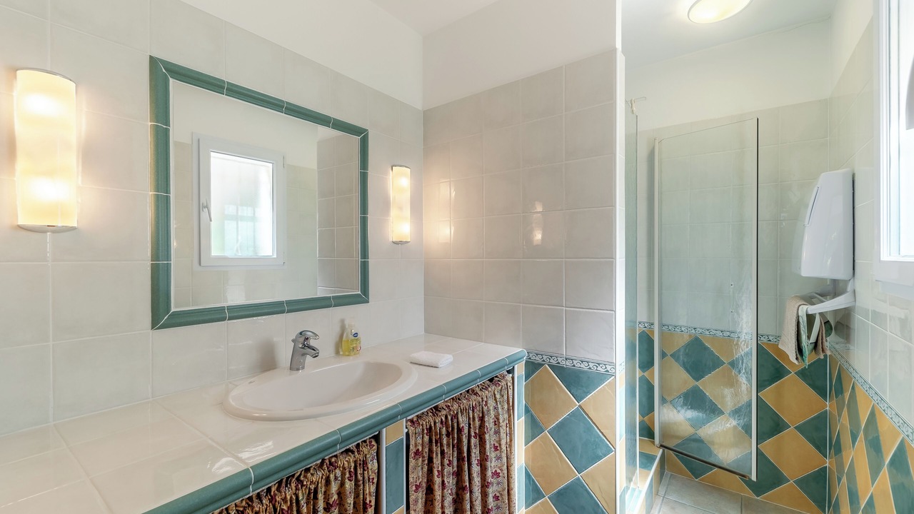 Photo of Bathroom in Venasque