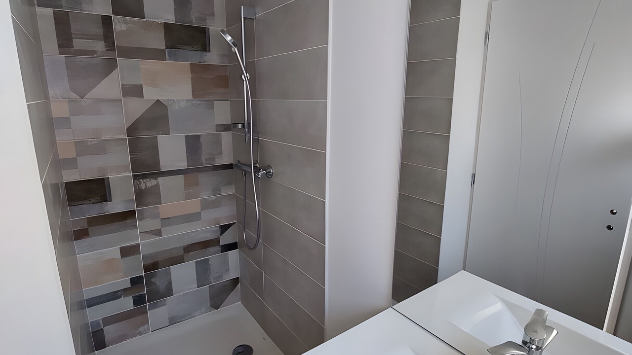 Photo of Bathroom in Aze