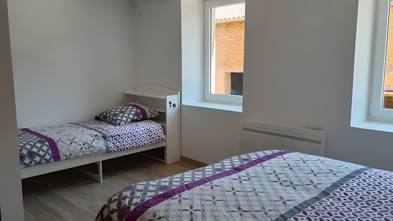 Photo of Bedroom in Aze