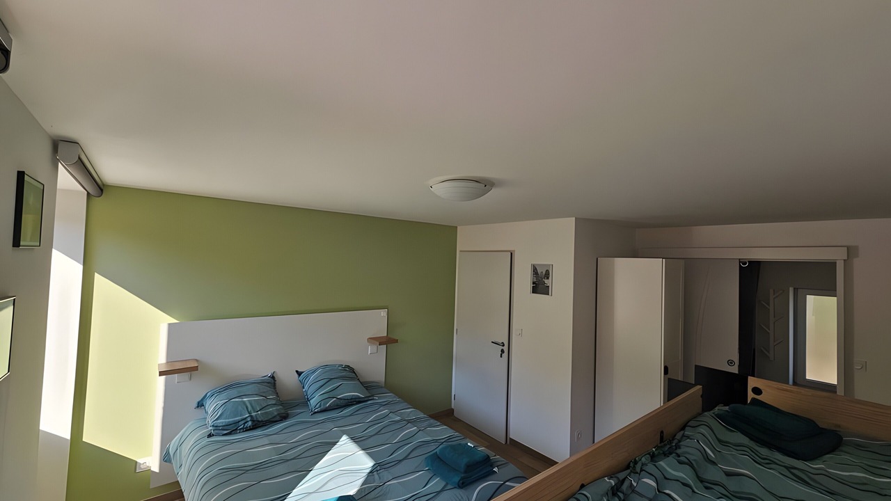 Photo of Bedroom in Aze