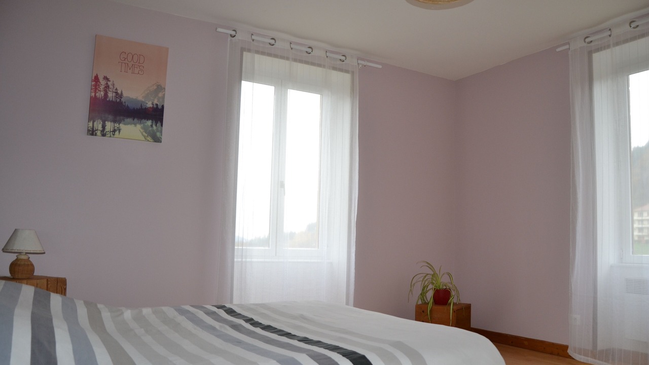 Photo of Bedroom in Cours