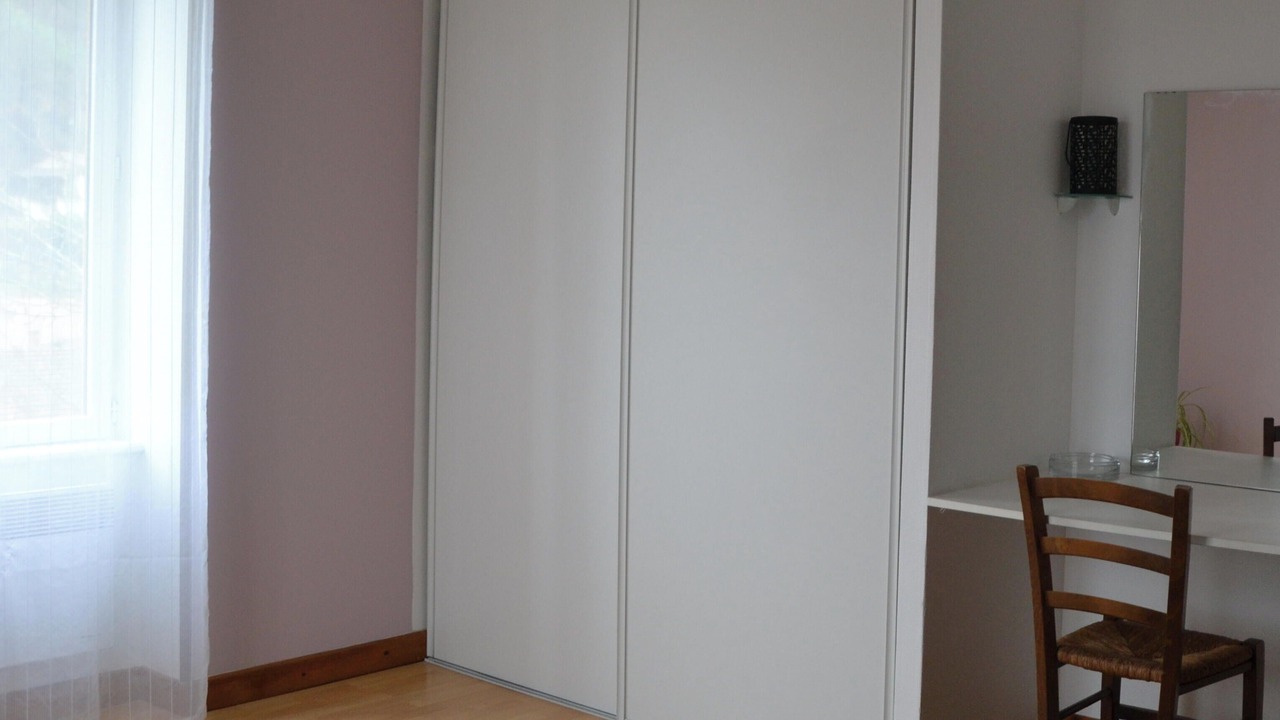 Photo of Bedroom in Cours