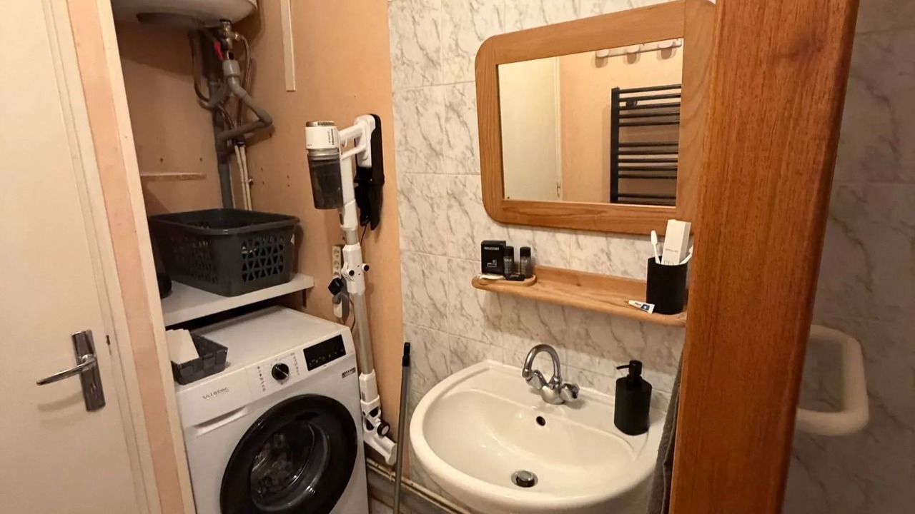 Photo of Bathroom in Rouvray (Cote-d'Or)