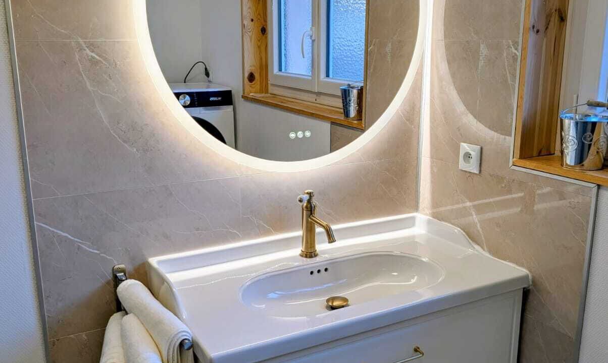 Photo of Bathroom in Dannemarie-sur-Crete
