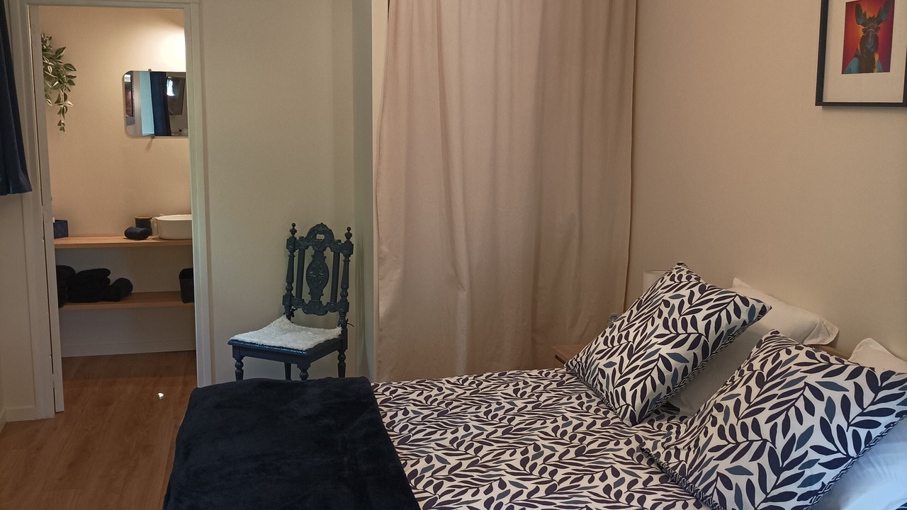 Photo of Bedroom in Chateauneuf-du-Rhone