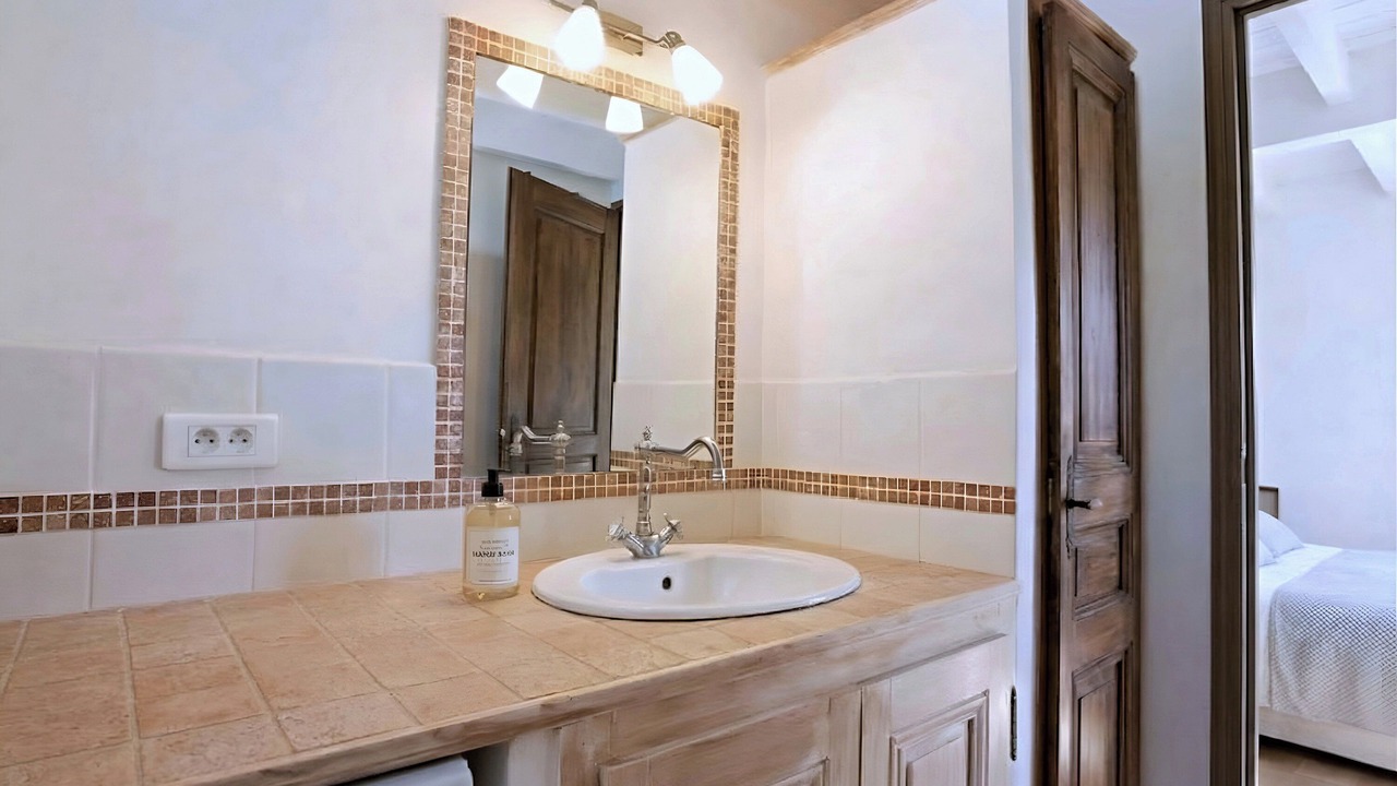 Photo of Bathroom in Buisson