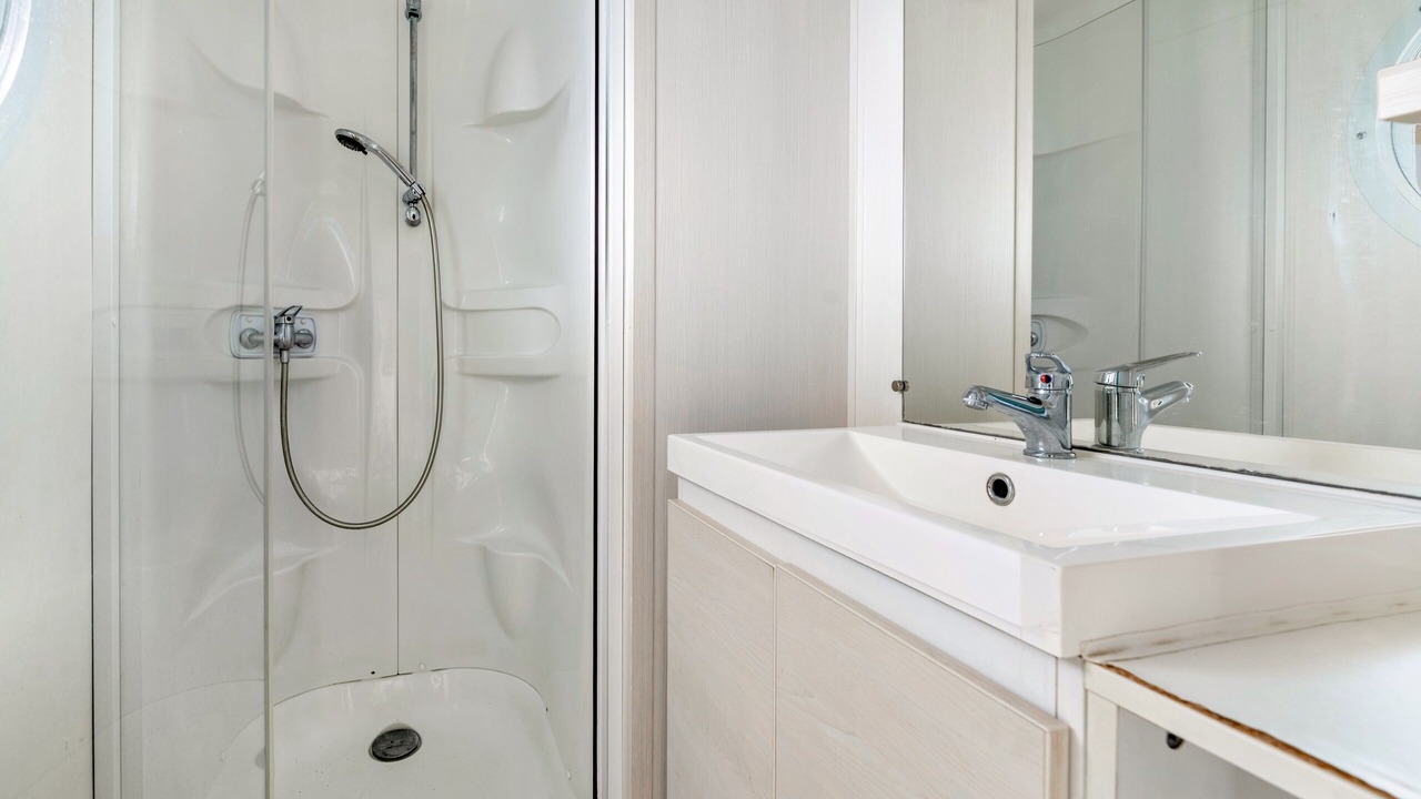 Photo of Bathroom in Chateauneuf-de-Galaure