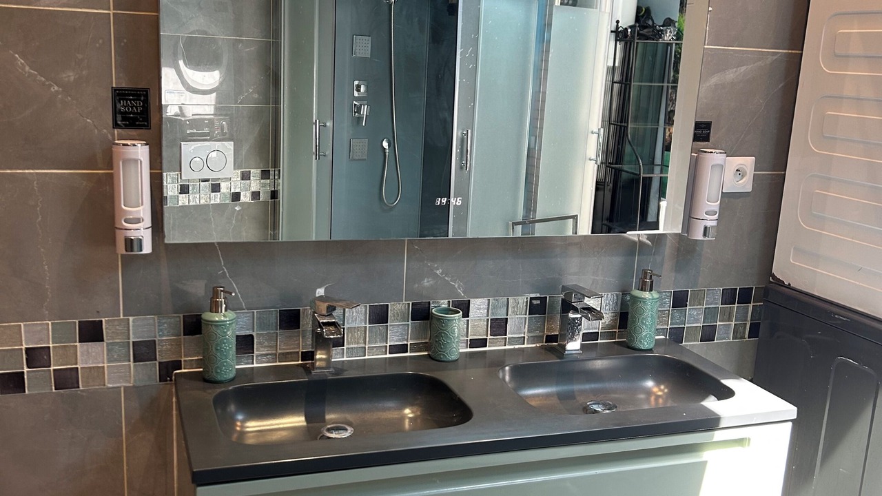 Photo of Bathroom in Villemoisson-sur-Orge