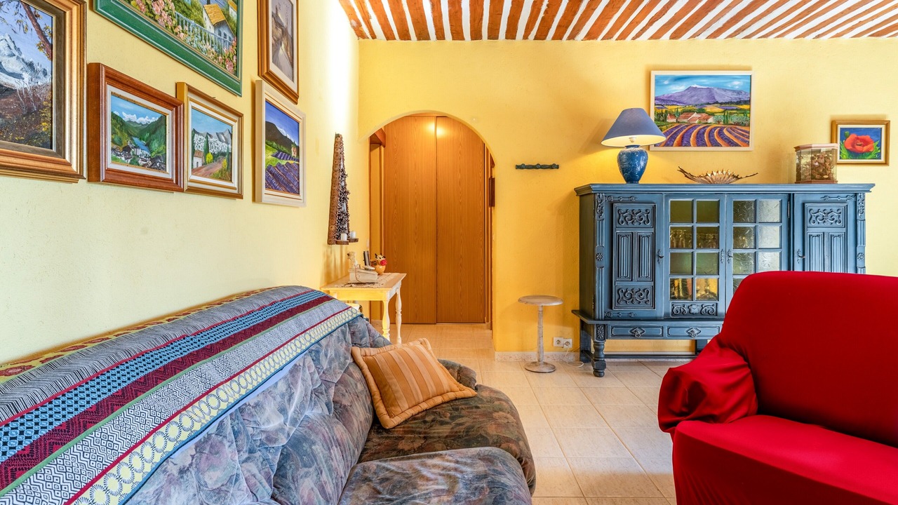 Photo of Livingroom in Entrechaux