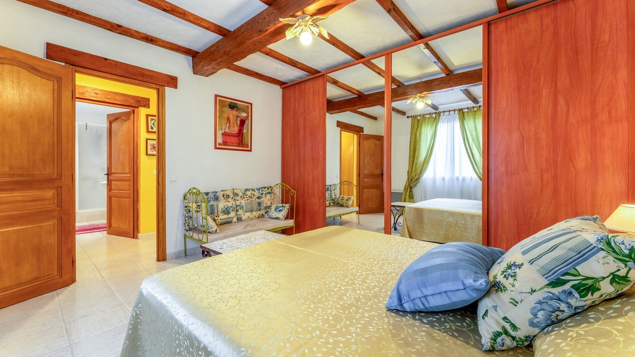 Photo of Bedroom in Entrechaux