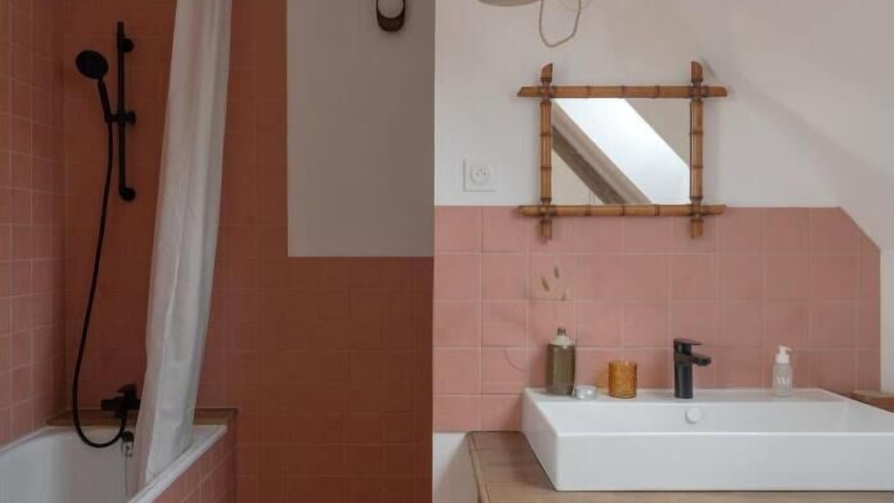 Photo of Bathroom in Saint-Julien-de-Civry