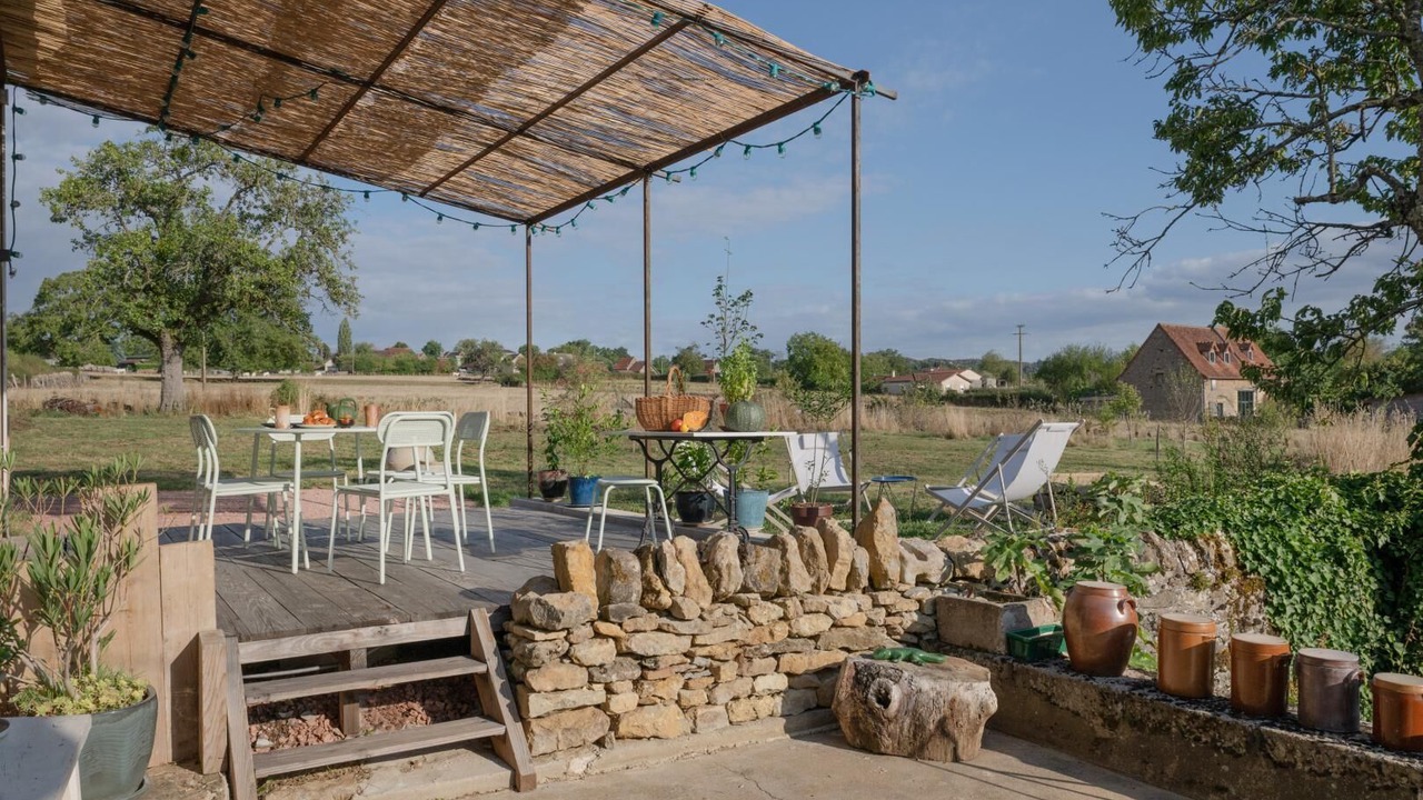 Photo of Outdoor in Saint-Julien-de-Civry