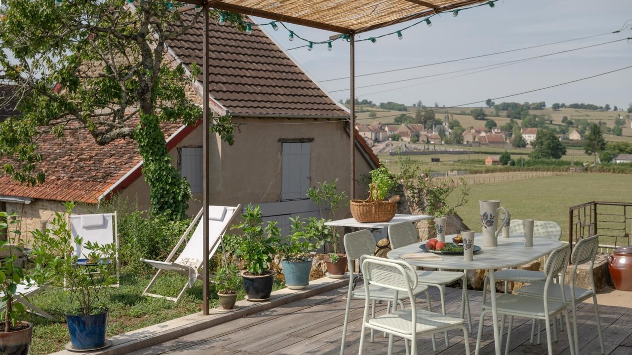 Photo of Outdoor in Saint-Julien-de-Civry