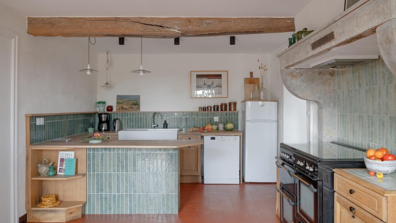 Photo of Kitchen in Saint-Julien-de-Civry