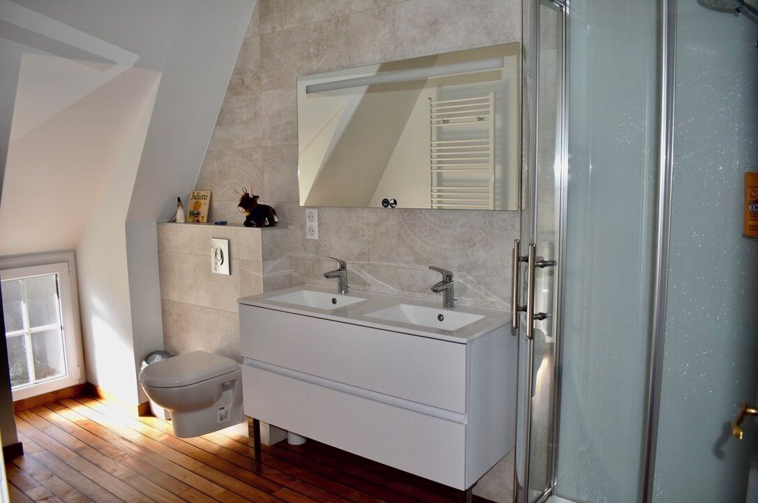 Photo of Bathroom in Meallet