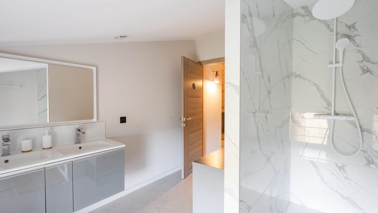 Photo of Bathroom in Puy-Saint-Martin