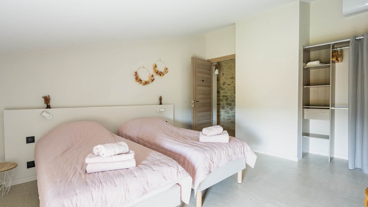 Photo of Bedroom in Puy-Saint-Martin