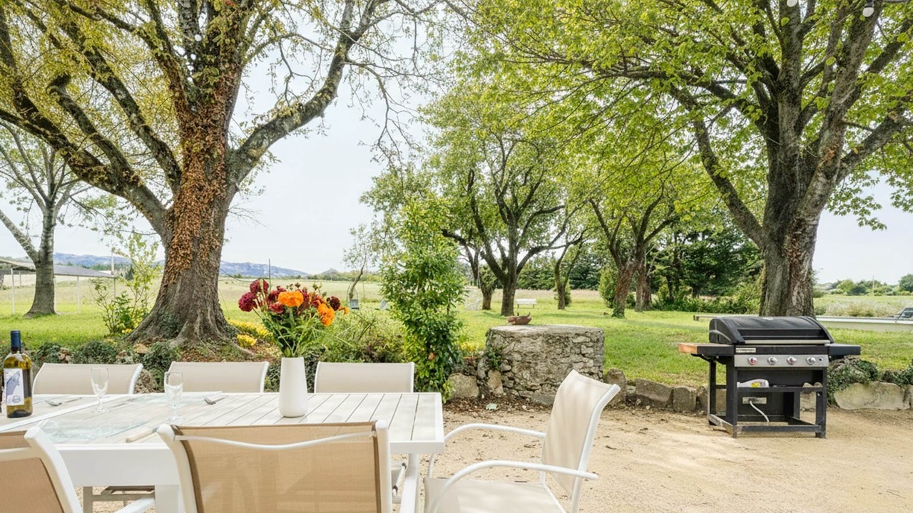 Photo of Outdoor in Puy-Saint-Martin