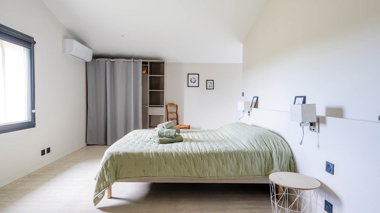 Photo of Bedroom in Puy-Saint-Martin