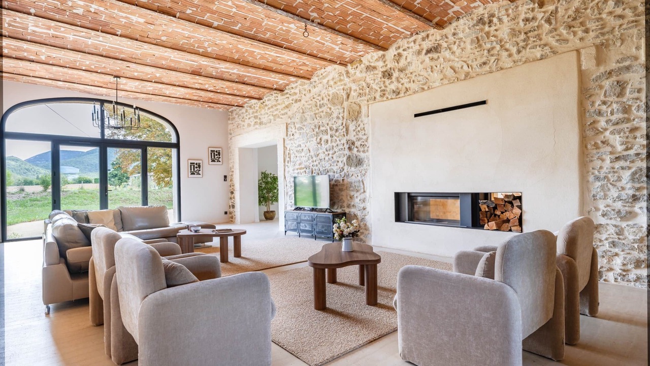 Photo of Livingroom in Puy-Saint-Martin