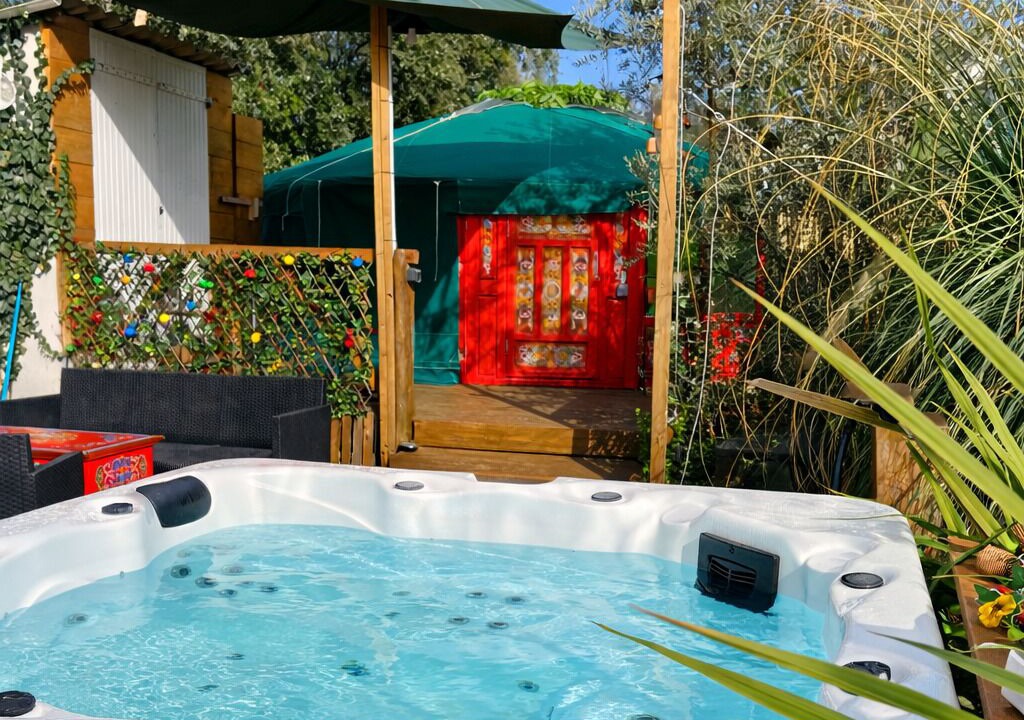 Photo of Outdoor in La Roque-sur-Pernes