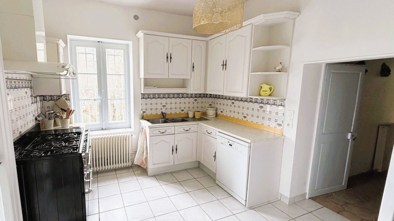 Photo of Kitchen in Saint-Etienne-en-Bresse