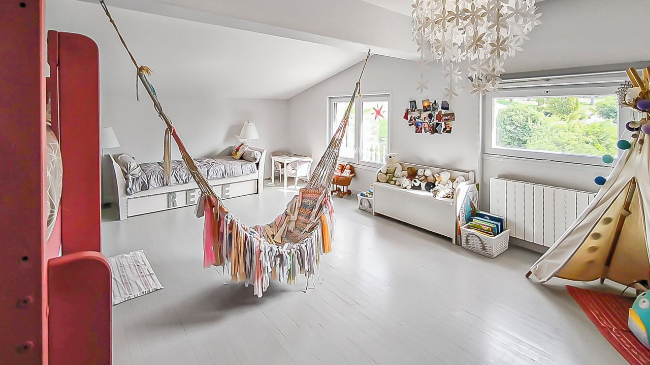 Photo of Bedroom in Anneyron