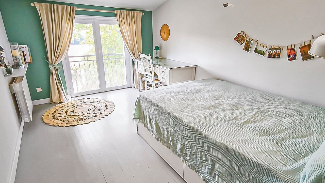 Photo of Bedroom in Anneyron