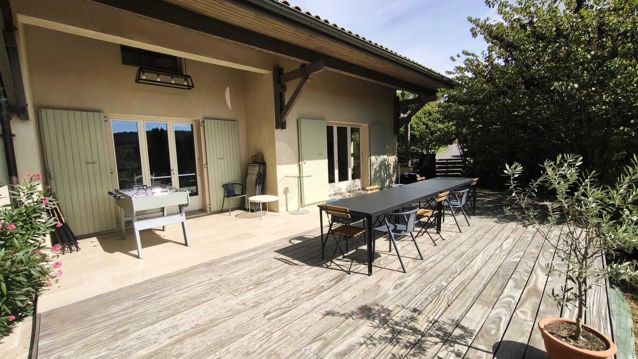 Photo of Outdoor in Anneyron