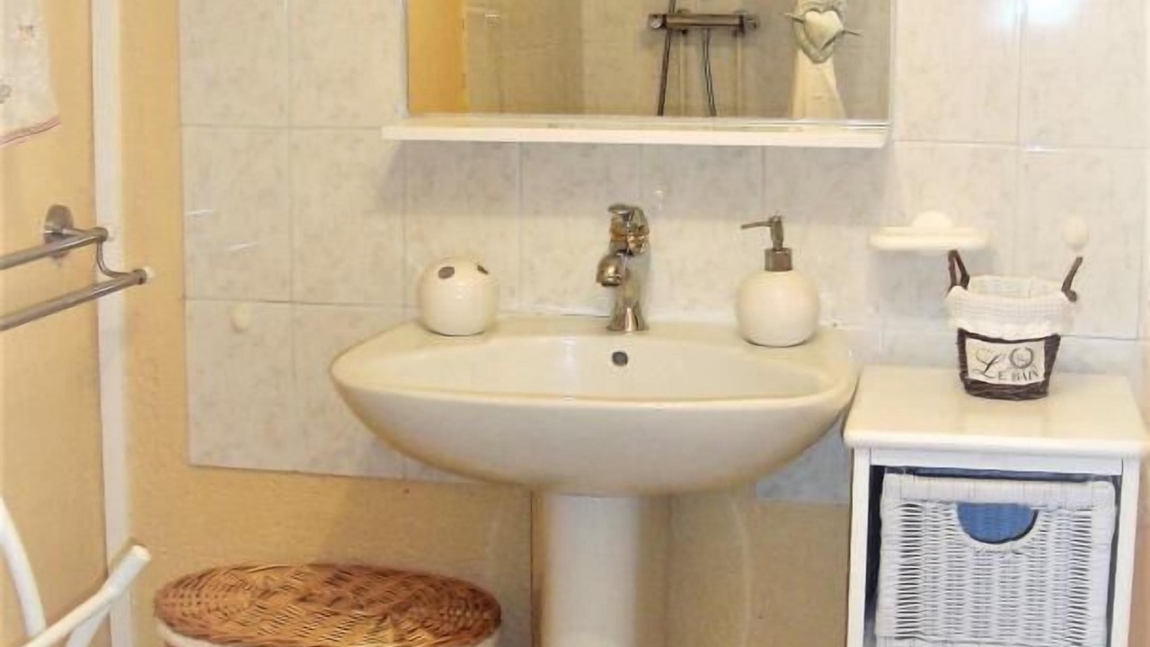 Photo of Bathroom in Saint-Romain