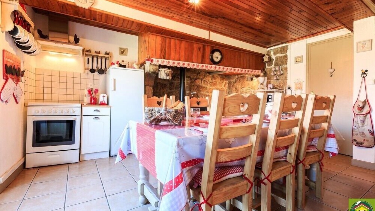 Photo of Kitchen in Saint-Romain