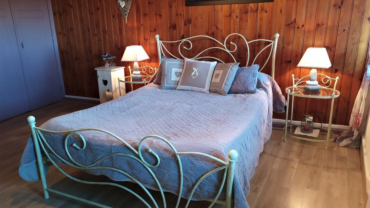 Photo of Bedroom in Saint-Romain