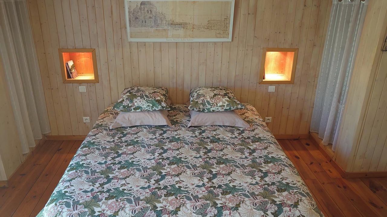 Photo of Bedroom in Piegros-la-Clastre