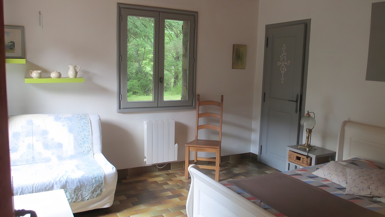 Photo of Bedroom in Saint-Julien-Labrousse