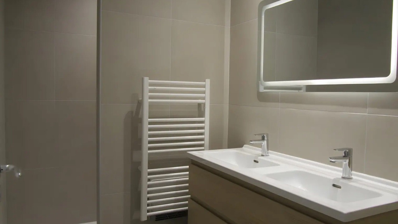 Photo of Bathroom in Montoison