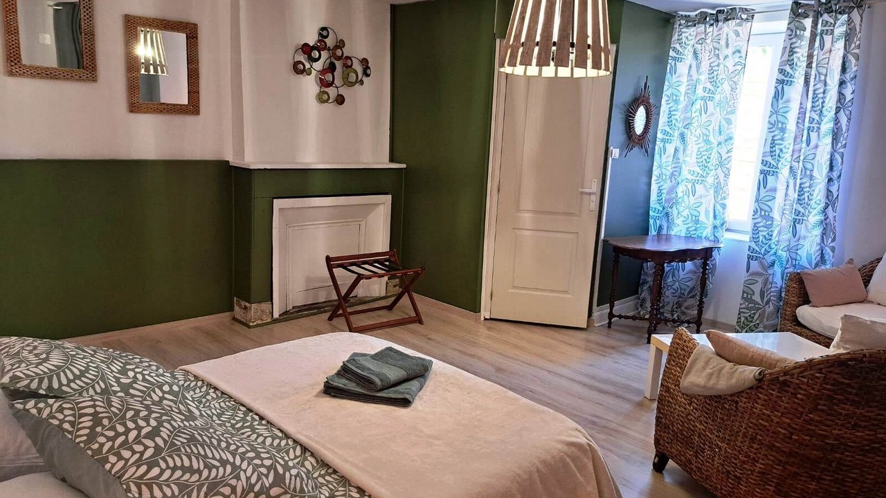 Photo of Bedroom in Forges-les-Bains