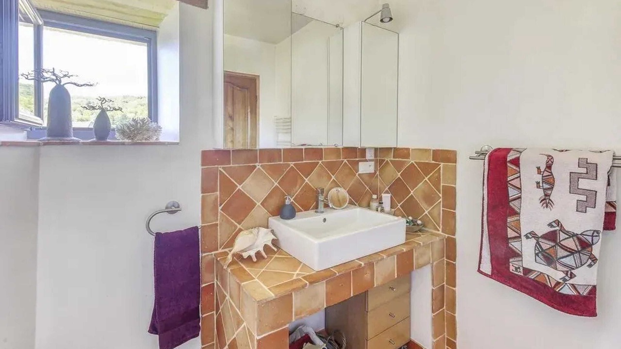 Photo of Bathroom in Talon
