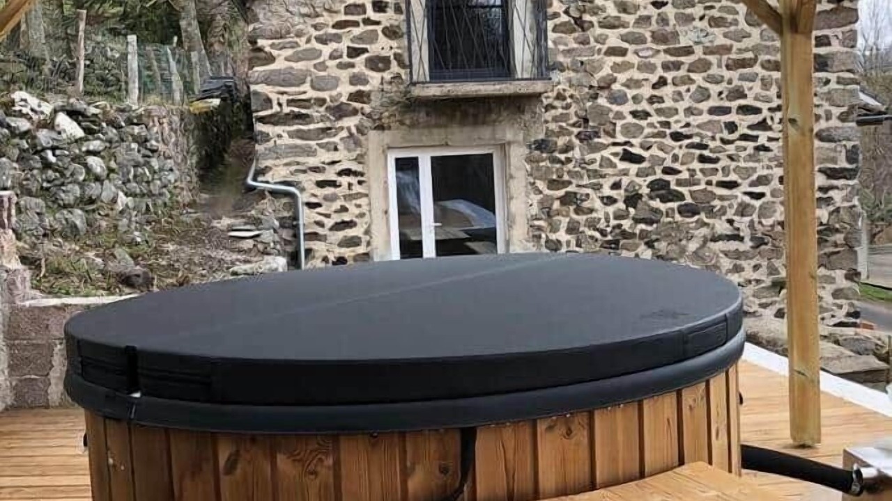 Photo of Patio Balcony in Saint-Front