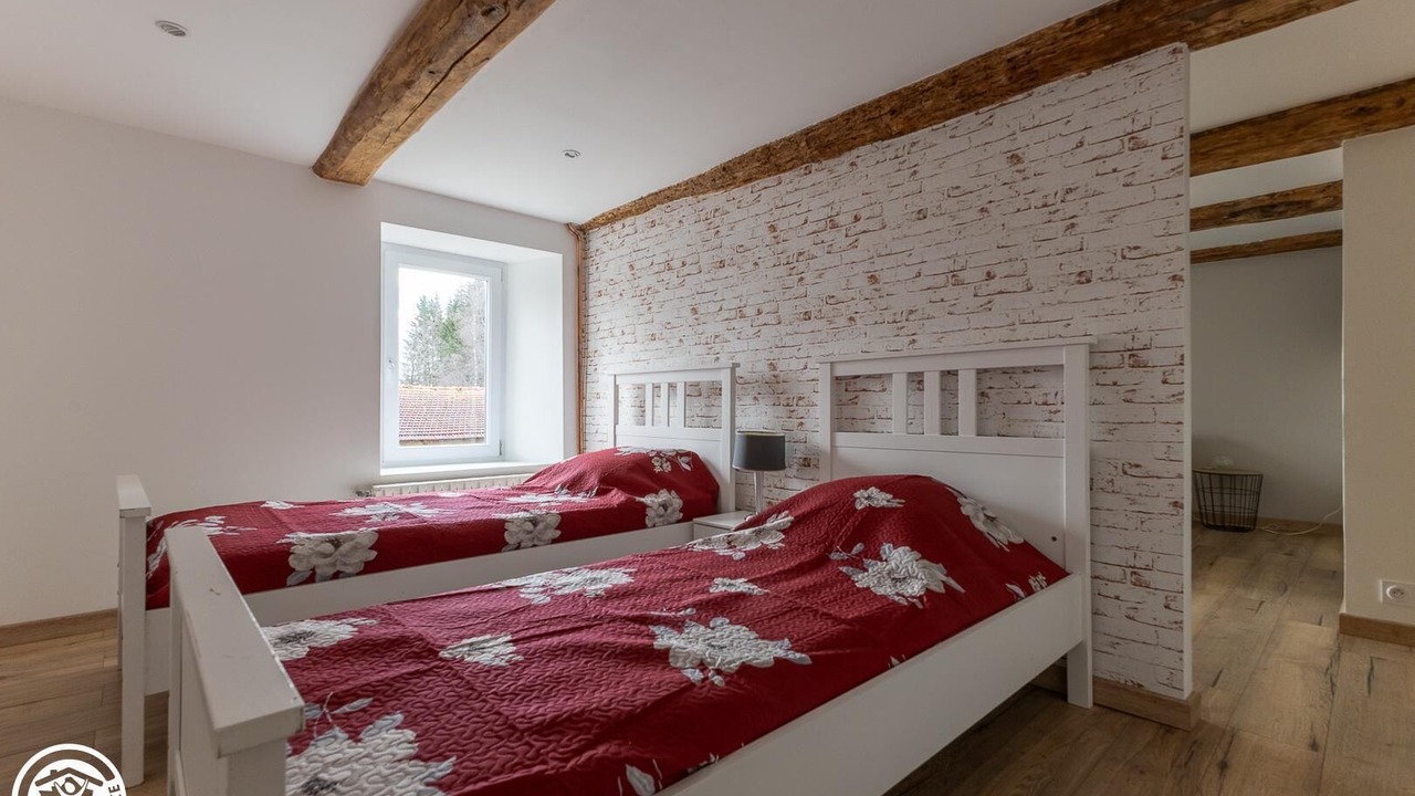 Photo of Bedroom in Job