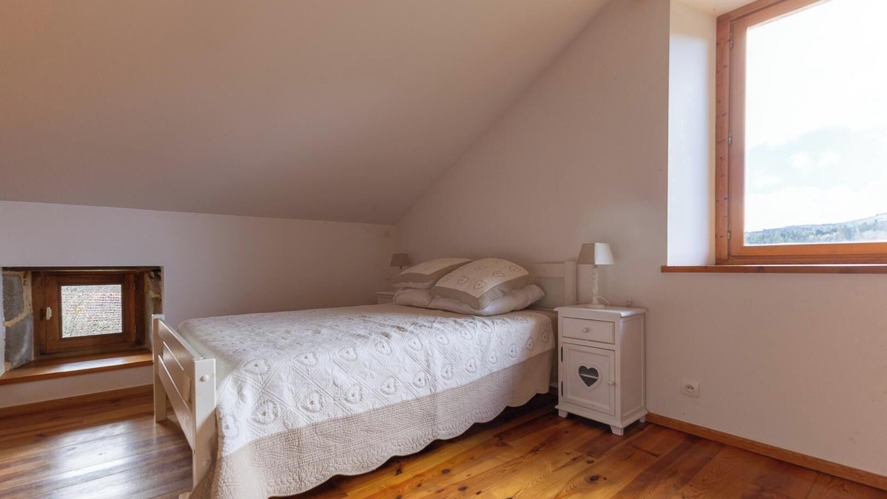 Photo of Bedroom in Job