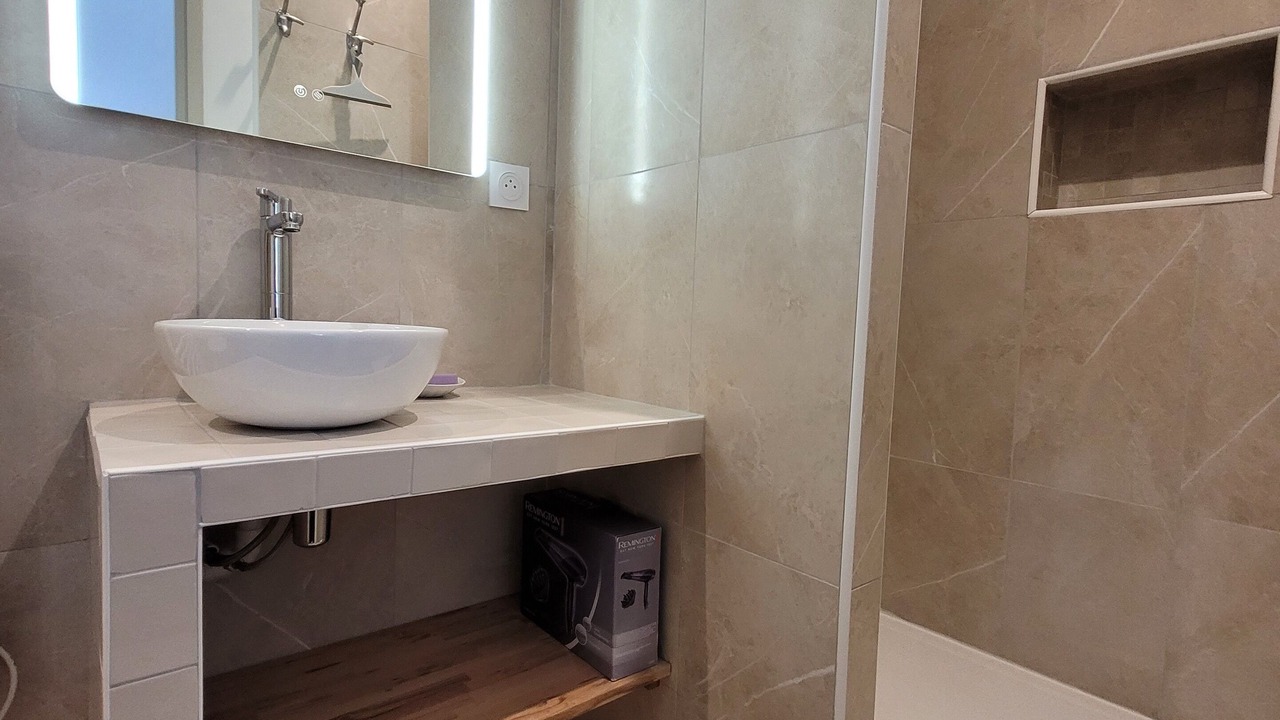Photo of Bathroom in Solerieux