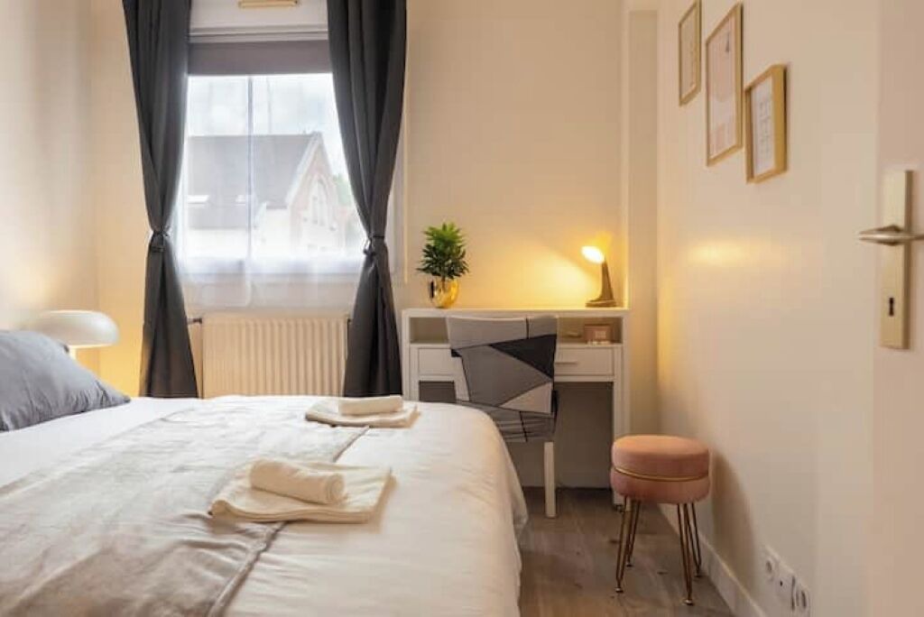 Photo of Bedroom in Courcouronnes