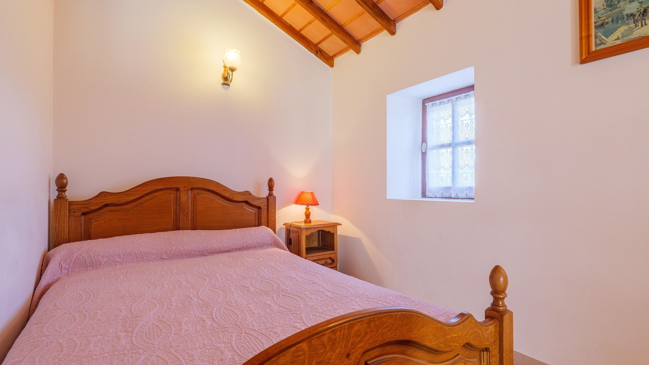 Photo of Bedroom in La Garde-Adhemar