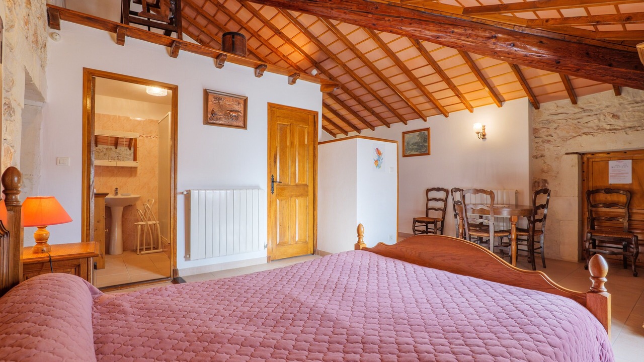 Photo of Bedroom in La Garde-Adhemar