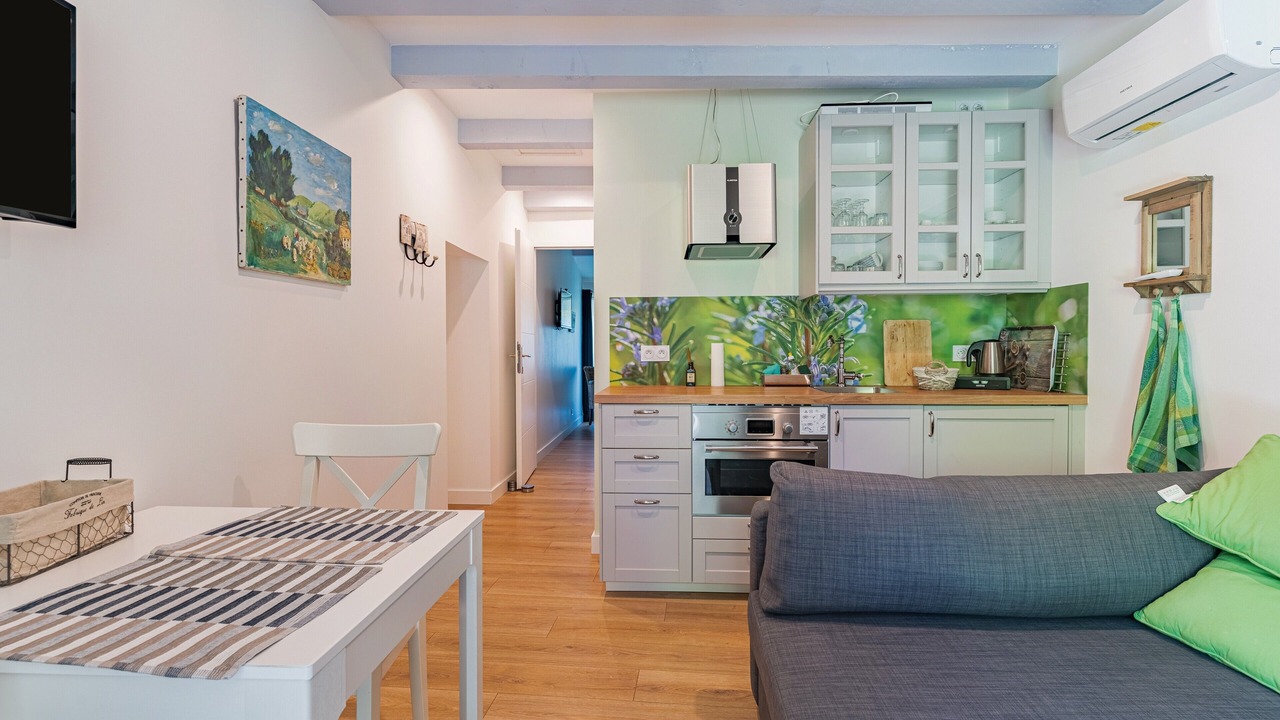 Photo of Livingroom in Puget