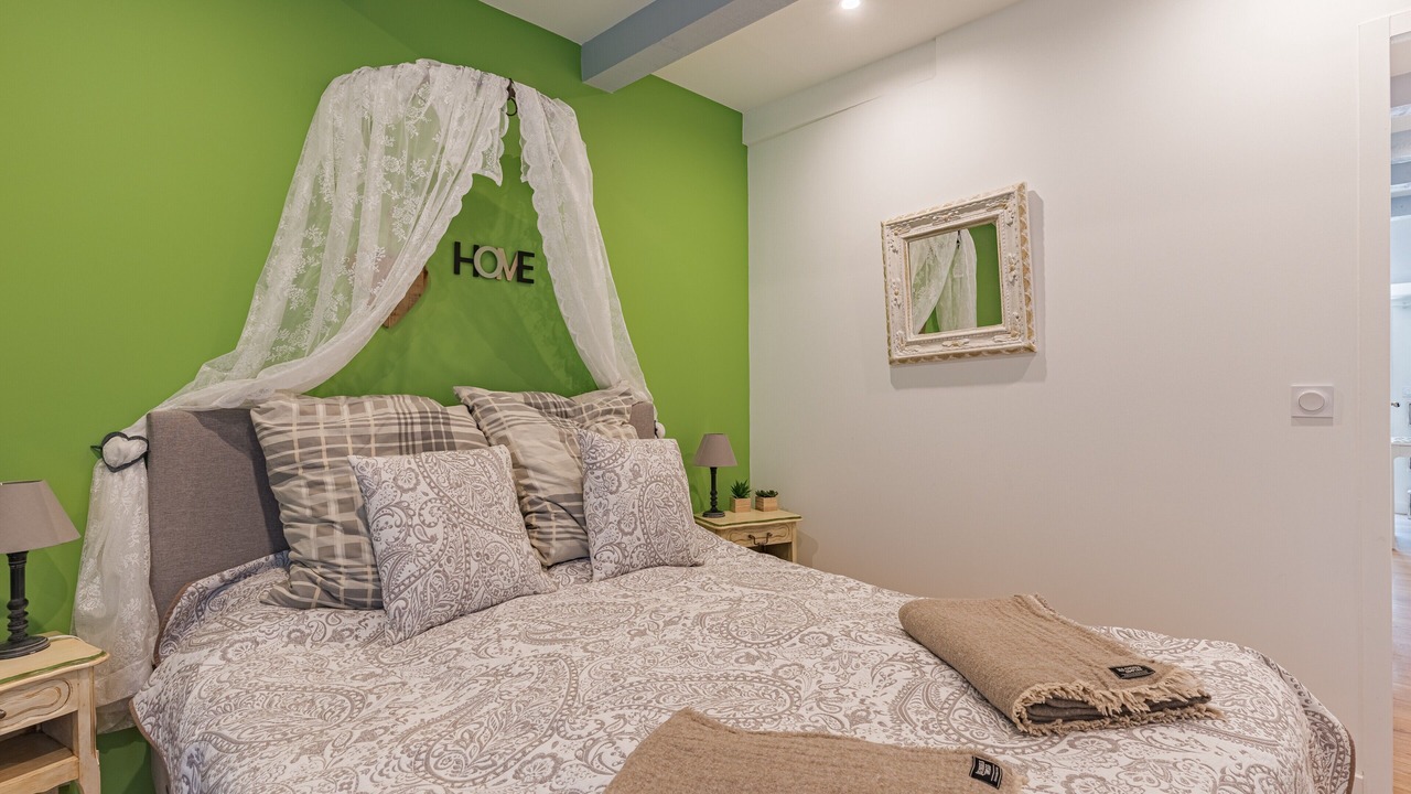Photo of Bedroom in Puget