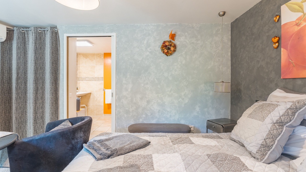 Photo of Bedroom in Puget