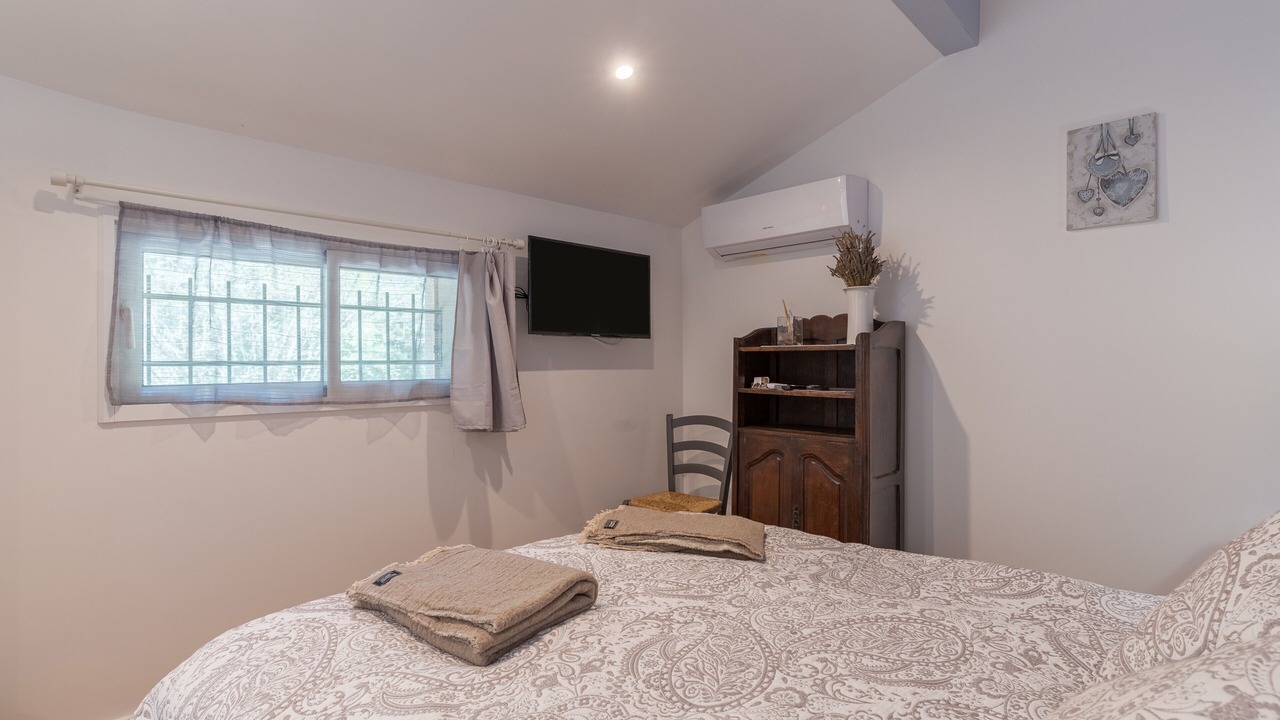 Photo of Bedroom in Puget