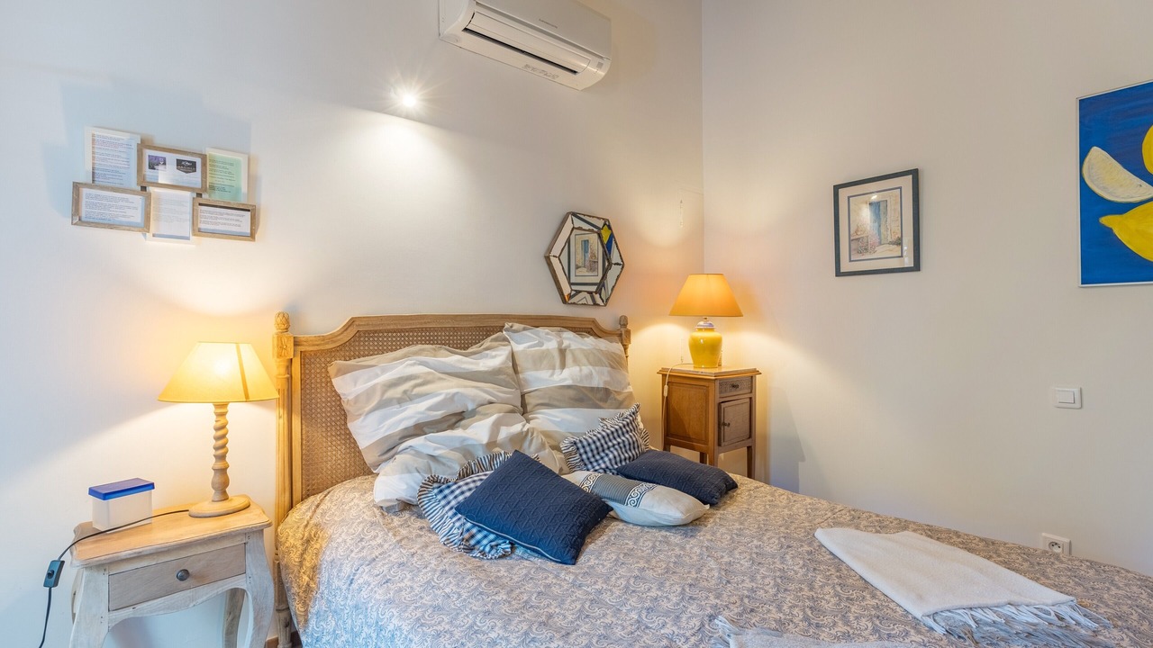 Photo of Bedroom in Puget