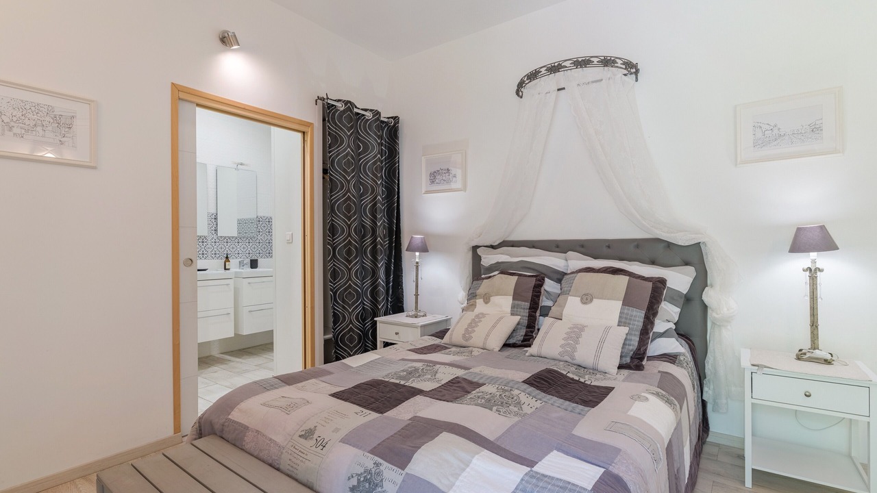 Photo of Bedroom in Puget